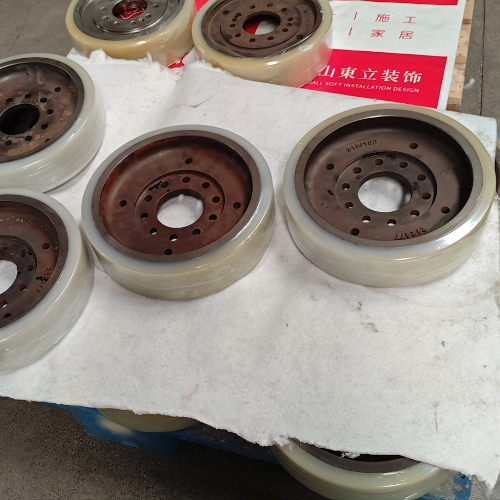 单轨吊旧轮包胶后还能保持原有承载力和耐磨性吗