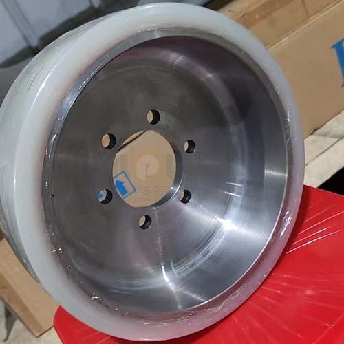 法兰结构NDI聚氨酯承载轮